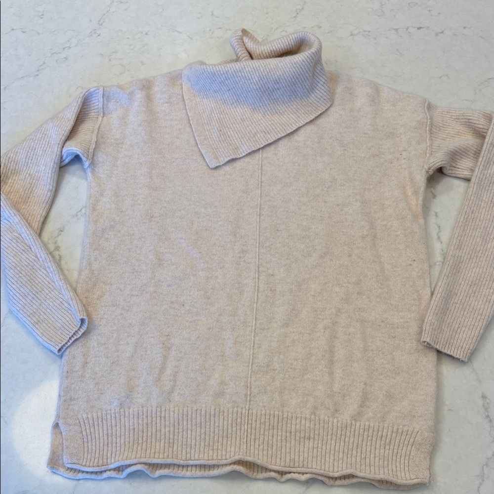Sundance Cashmere Envelope‎ Neck Cashmere SweaterSize Small